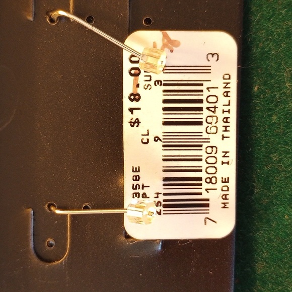 2 Pairs of Sterling Silver CZ drop earrings NEW - Picture 3 of 3